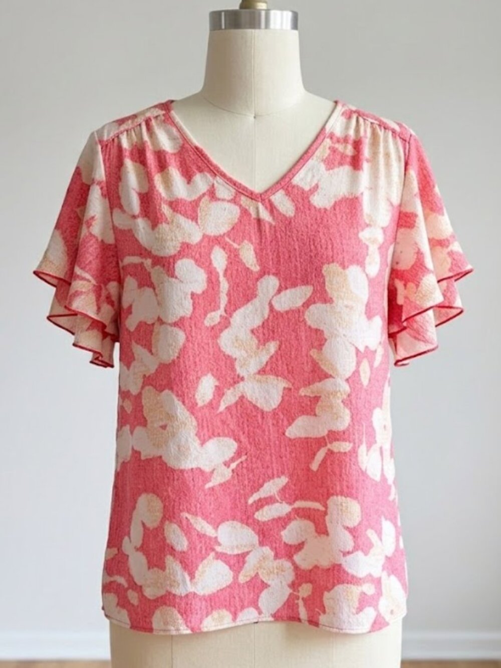 H by Halston Coral Floral Blouse Flutter Sleeve Keyhole Back Plus Size 16 Summer